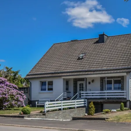 Beautiful Eifel vacation home with garden and barbecue area