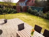 North Sea coast, charming Frisian house on the old dike with sauna, fireplace for 2-8 p. Hotels in Hooksiel