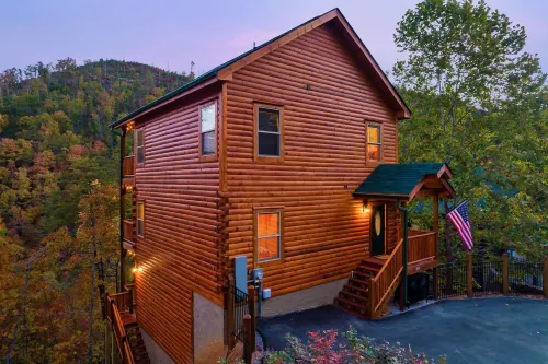 HUGE Heated Indoor Pool, 2 King Beds, Arcades, Fire Pit, Fast Wi-Fi