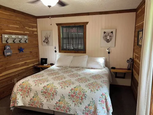 Talley's Cabins and Breakfast By Dale Hollow Lake. Right Where You Want To Be!