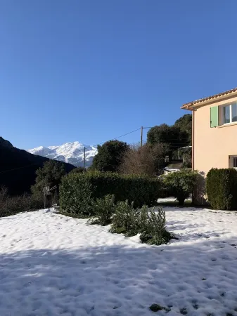 NICE APARTMENT IN HAMLET 700 M / north pond, fiber, solar hot water