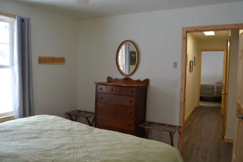 Kaartunen Kottage ABR XC Ski/Snowshoe In/Out directly from your porch! Hotels in Erwin Township