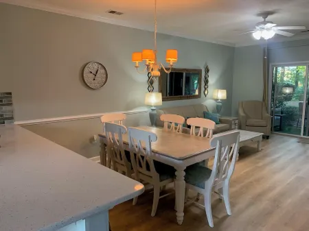 Barefoot Golf Resort No Steps 2Bd/2BTH nr Pool Ask about Monthly Rates OCT-April Отели в г. Хорри Каунти