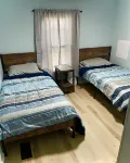 Pet Friendly Beach House, Bay Access, Stunning Views, access to State Park