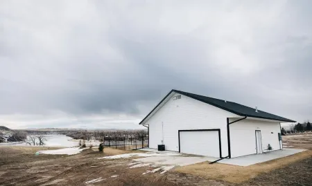 Rivers Edge Cottage! Отели в г. Cascade County