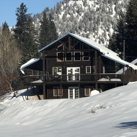 2 Bedroom with loft and game room