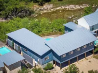 skyhouse Guadalupe AZUL +cliffside+private pool