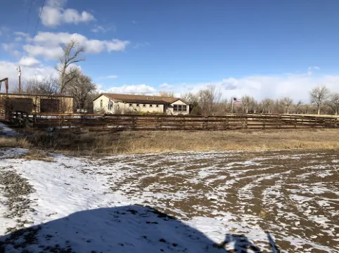 Beautiful private Big Horn River Ranch House