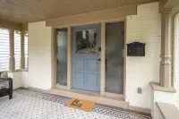 ROOMY, COMFY, and CONVENIENT Historical Home
