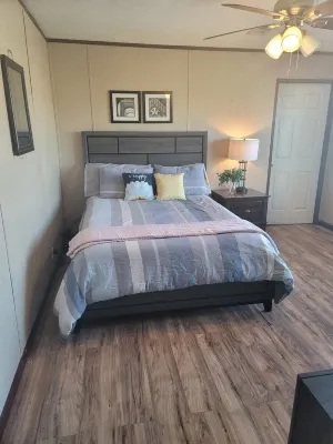 Spacious Home on Dead End Culdesac in Quiet Country Community