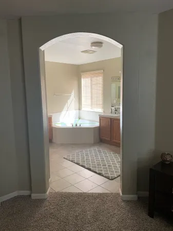 Spacious, Furnished & Gated! Отели рядом с достопримечательностью «Парк Ньюкасл»