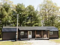 Lumber Lodge RRG - COMFY WOODSY STAY - in RRG/Auxier Hotels in Wolfe County