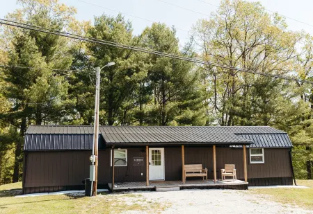 Lumber Lodge RRG - COMFY WOODSY STAY - in RRG/Auxier