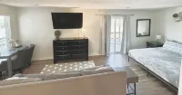 Mid city huntsvegas studio #2 오크우드 빌리지 쇼핑센터 주변 호텔