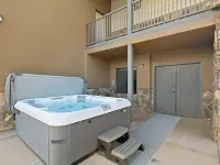 Canyon-View Retreat Minutes from Zion with Hot Tub, Game Room & Chef’s Kitchen Hotels in Kane County