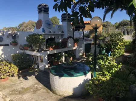 Single Villa with Garden and Wi-Fi