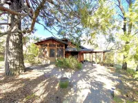 Starview Ranch: 3 homes w/ 7 bdrms, pool, sauna, spa & gym on 50 beautiful acres