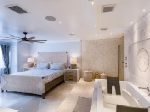 Private Luxury Pool & Spa Retreat – Great Location Hotels in Boynton Beach