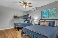 Midtown Retreat - near Texas A&M...Updated!