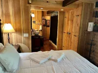 Picturesque Retreat Inspired by Thomas Kinkade, Situated on 1.5 Acres!