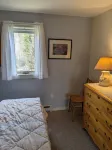 Aldernest Loft - Acadia Park/Mount Desert Island -walk across lawn down to shore