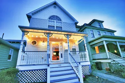 Chic Ocean Grove Vacation Home with Playroom - Perfect Getaway! Pet-Friendly! Hotel in zona Historical Society of Ocean Grove