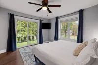 Mountain home with theater space, game room & gym