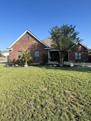 Welcome to The Oasis Pool Haus! Enjoy a private, luxury home with pool. Hotels near Retama Park