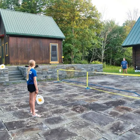 Modern Log Home Retreat and Yoga Studio, Minutes from Ithaca and Colleges