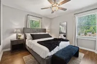Atlanta Suburb Retreat: 3bd - BBQ - Near Stadiums 코스트코 홀세일 주변 호텔