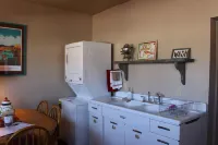 Billy the Kids getaway in heart of Historical Mesilla Plaza, N.M. 梅西亞住宿飯店