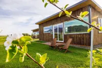 Off-grid tiny home in apple orchard with million-dollar mountain views!
