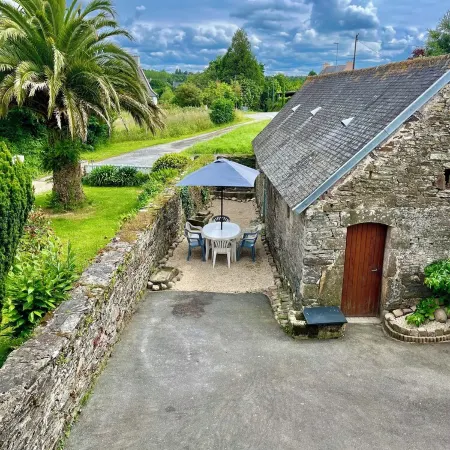 3 Bedroom Private Vacation Home in Morlaix Отели в г. Морле