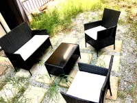 Vaulted Ceilings & Accent Windows--1 mile from CU