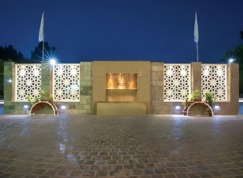 Lemon Tree Hotel Alwar