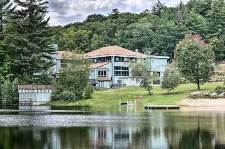 Spacious Home in Waterville Estates close to the community center