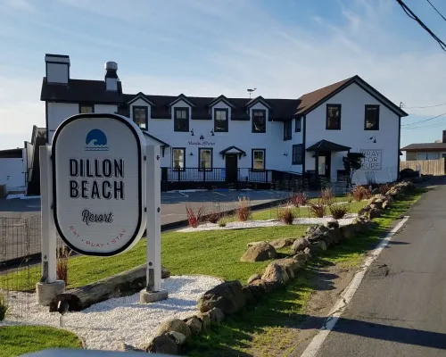 Elegant Coastal Retreat with Ocean Views, Hot Tub & Dog Friendly Hotels in Dillon Beach