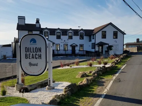 Large Luxurious Coastal Home!! Hot tub, Pet friendly, & Beautiful Coastal views Hotels in Dillon Beach