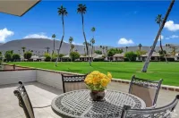 Stunning Mountain Views on Golf Course in Rancho Las Palmas Country Club! - Bjergudsigt