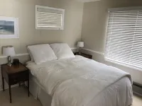 Relaxing cottage on Burt Lake Hotels in Cheboygan County