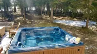 *New*Magical,Mountain lakehouse w creek/hottub/fireplace/sauna/boat/gameroom/4br