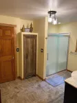 Snowmobiles, Skiing, ABR Amazing 2-bedroom house with WiFi in Hurley, Mercer