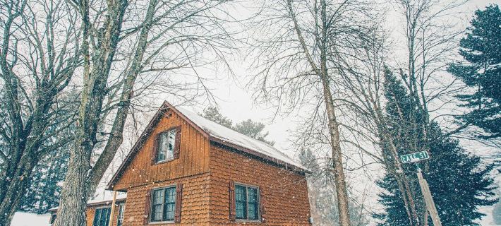 Lake Street Retreat: Charming Getaway with Stunning Lake View Sunsets Hotels in Barron County