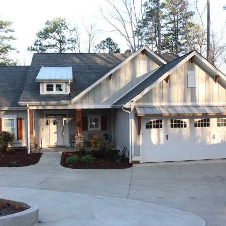 Beautiful waterfront home on a private cove in Lake Keowee w/ hot tub