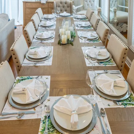 NEW LUXURY PENTHOUSE CONDO