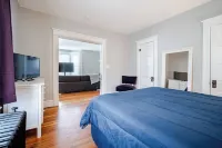 Welcome to Hat City Danbury | A Suburban Retreat Close to It All