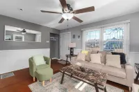 20Mins from Beach, 10Guests/Wifi/1.2 Baths/Ping Pong/Pool Table/Treadmill