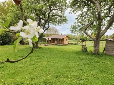Bramley Orchard Glamping Hotels near Majestic Theatre Retford