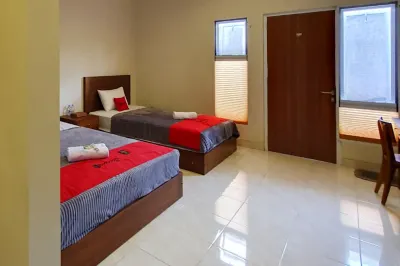 RedDoorz Syariah Near Transmart Pabelan Solo