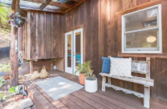 Monterey Bay Farm Retreat! Best Access to Monterey & Santa Cruz Attractions.